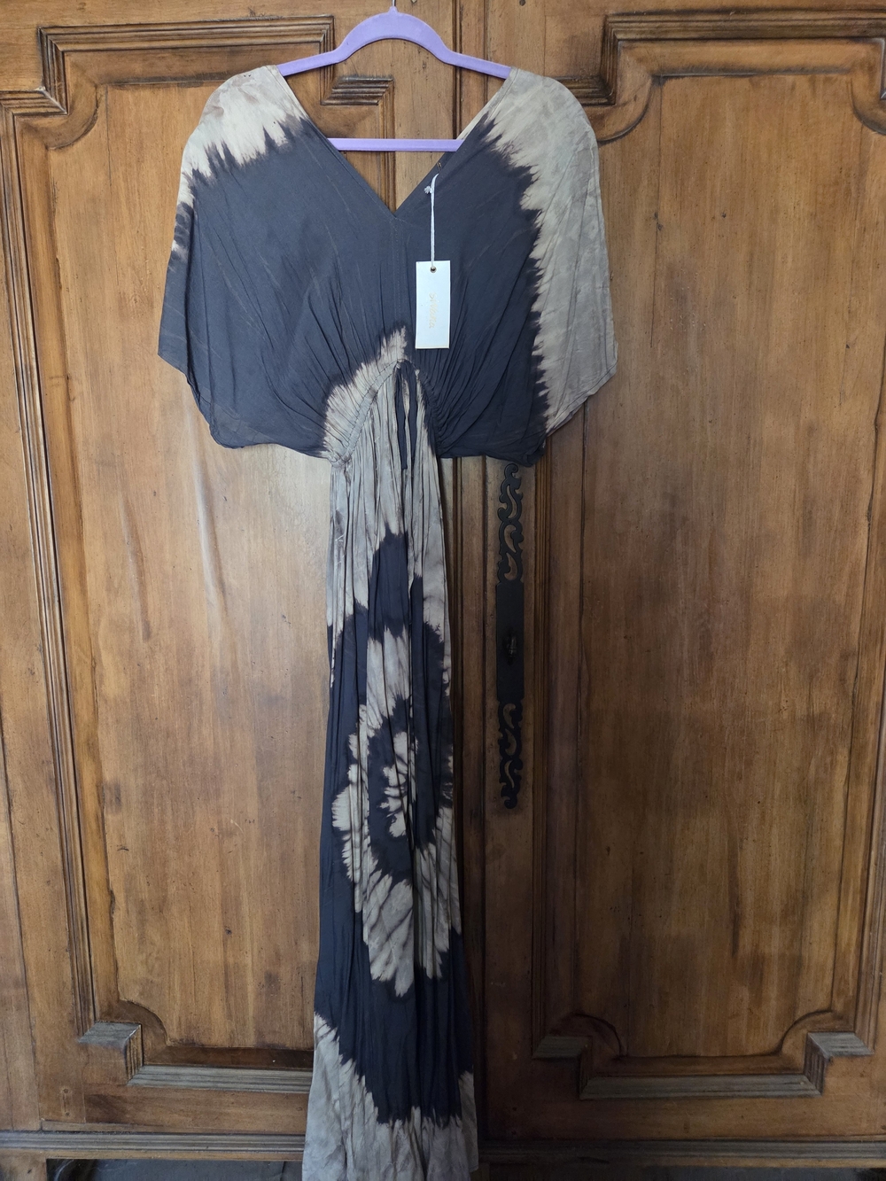 Tie-Dye V-Neck Maxi Dress